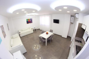 Гостиница Mondo Suites Apartments  Неаполь